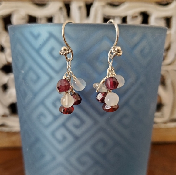 Jewelry - Garnet & Moonstone Dangle Earrings